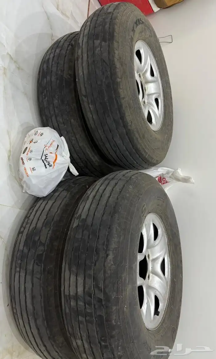 جنوط لاندكروزر اصلي وكاله مع اكواب وصواميل 5