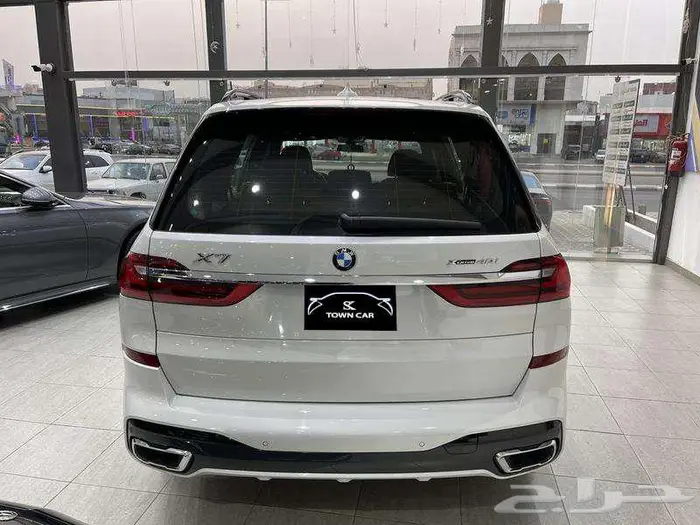 بي ام دبليو - اكس 7 - 2022 X7 40i 8