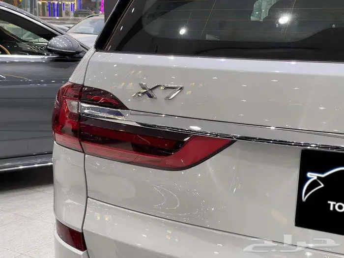 بي ام دبليو - اكس 7 - 2022 X7 40i 9