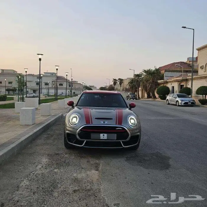 ميني كوبر كلوب مان 2018 Mini Clubman JCW 1