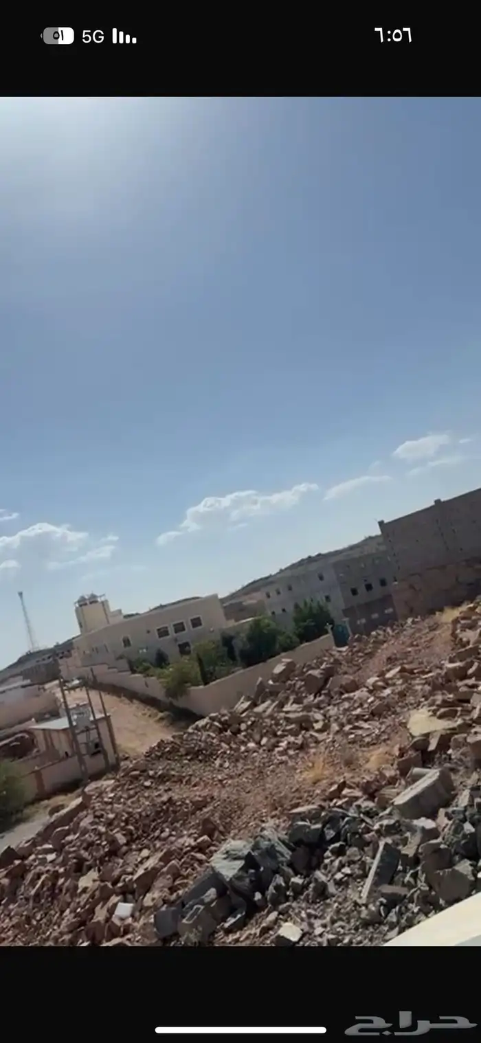 الي يبغى دفنيه حوش في السيل الصغير الصفرا دفنيه فقط 2