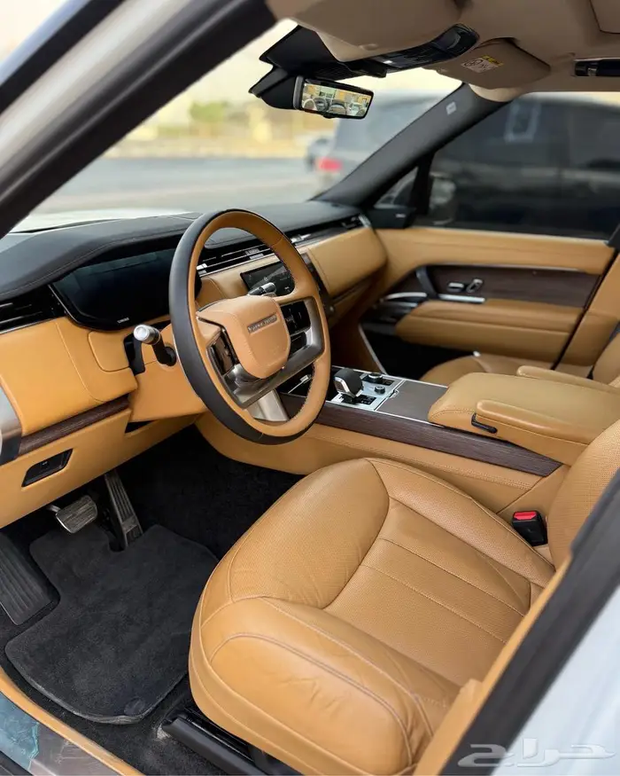 Rang rover vogue P400 v6 2023 6