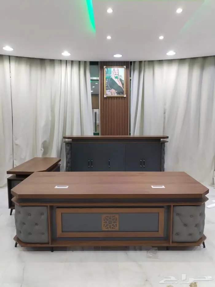 مجموعة مكتب تصميم جديدة كاملة متوفرة بسعر الجملة 0