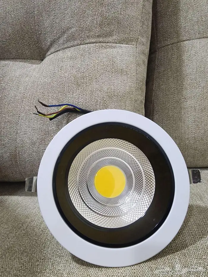 للبيع لمبات ليد سقف 12 حبة 0