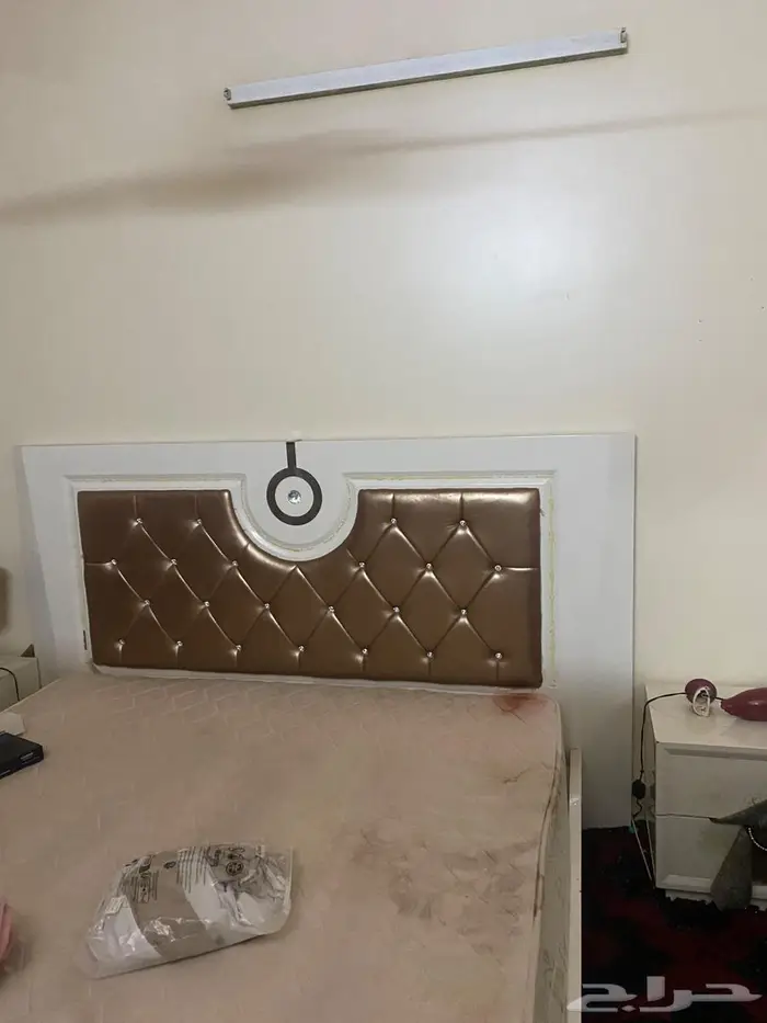 غرفة نوم 6 ققطع ومجلس 4 5 0