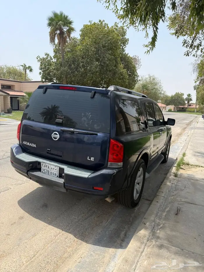 2010 Nissan Armada LE 2