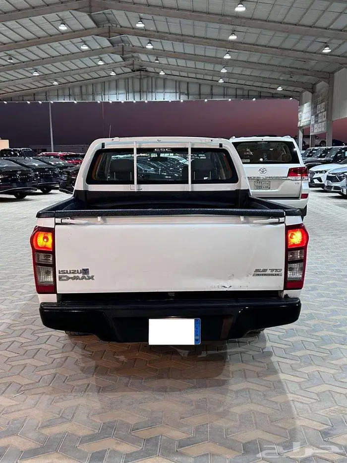 ايسوزو ديماكس غمارتين موديل 2022 3