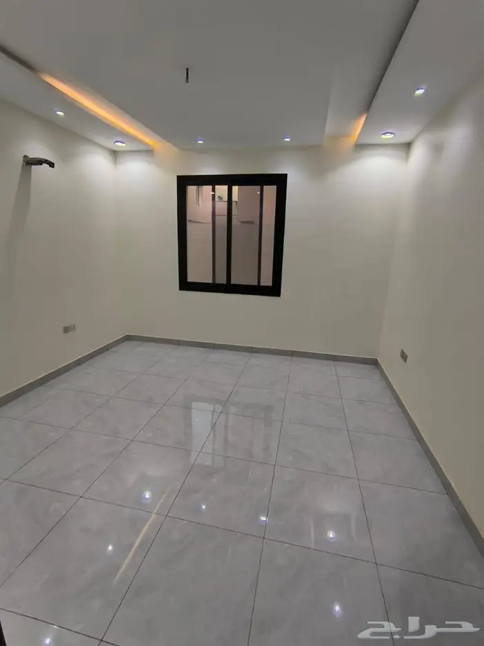 فيلا فاخرة للبيع بحى الصوارى 14