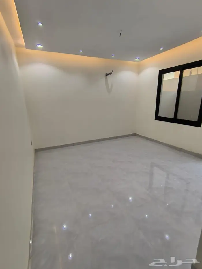 فيلا فاخرة للبيع بحى الصوارى 29