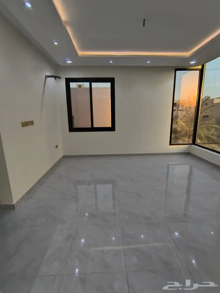 فيلا فاخرة للبيع بحى الصوارى 20