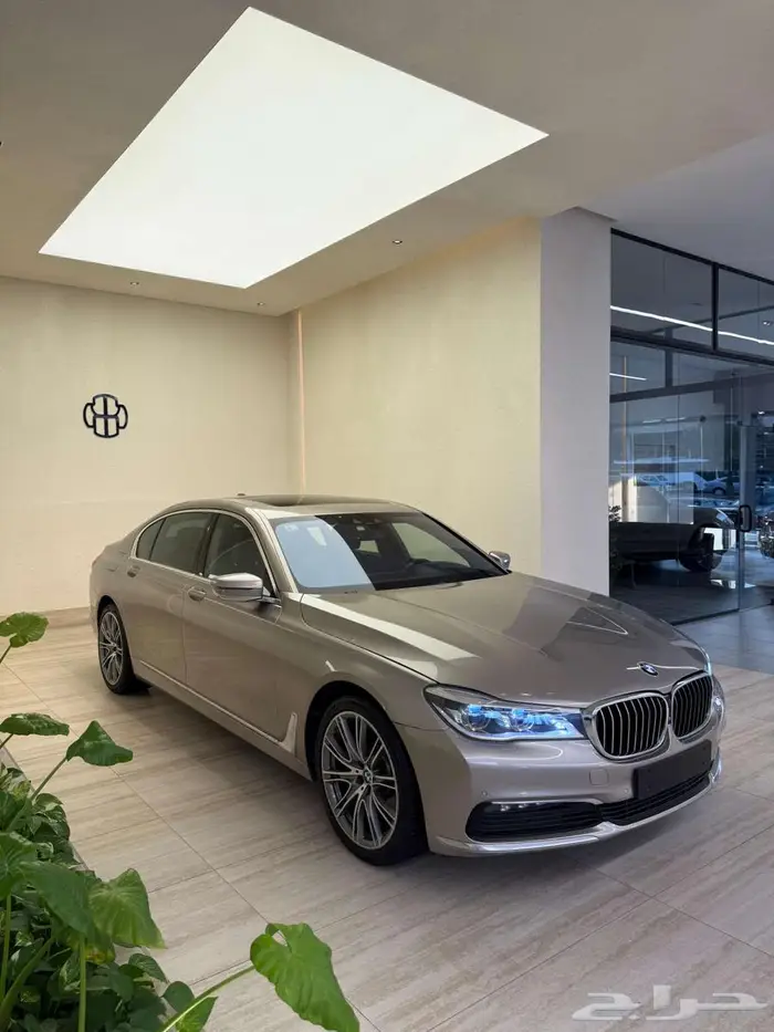 BMW730 - 2017 ا بي ام دبليو الفئة السابعة 2017 1