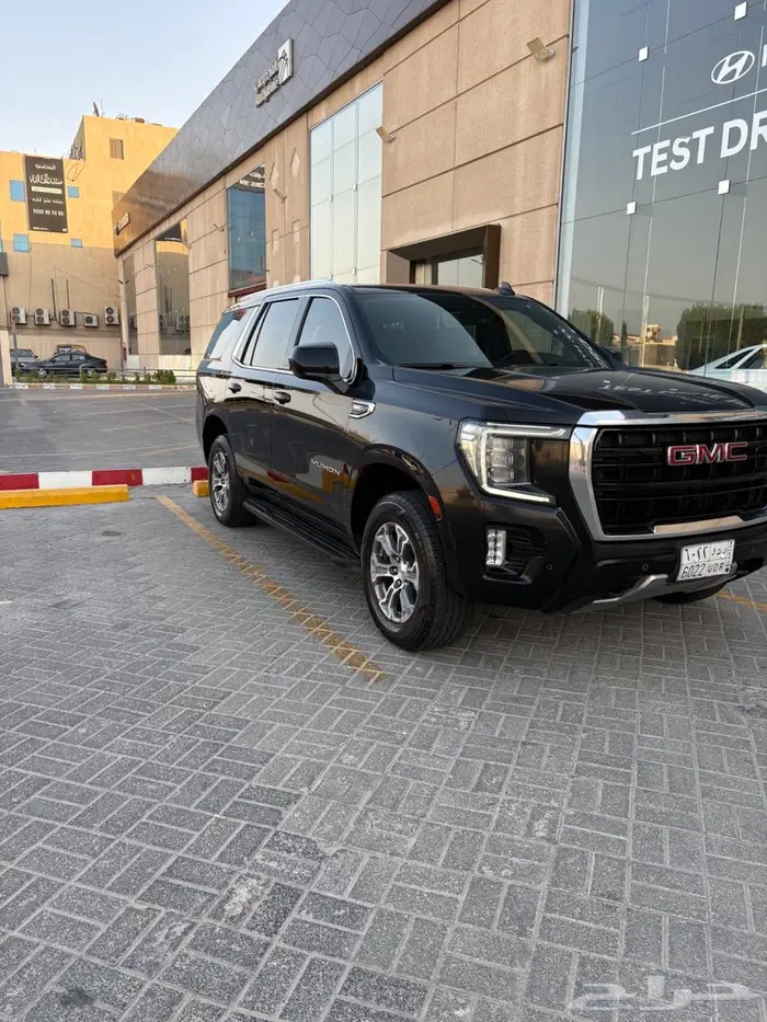 جمس يوكن 2023 GMC Yokun SLE 18