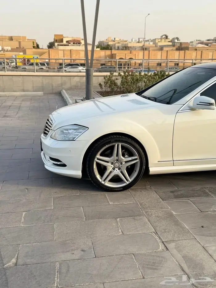للبيع مرسيدس بانوراما S350 موديل 2013 1