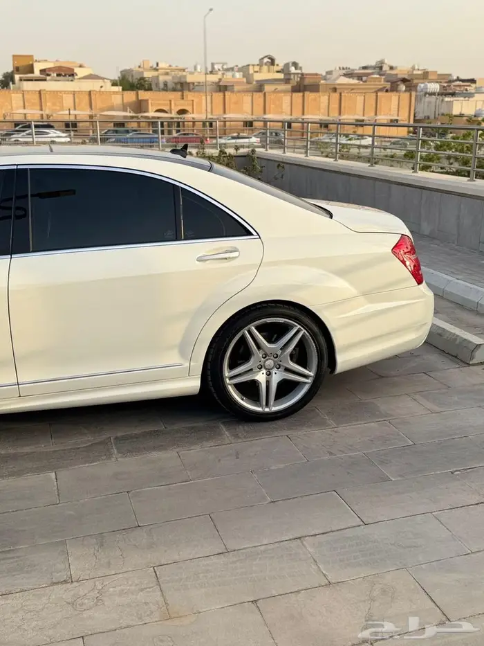 للبيع مرسيدس بانوراما S350 موديل 2013 10