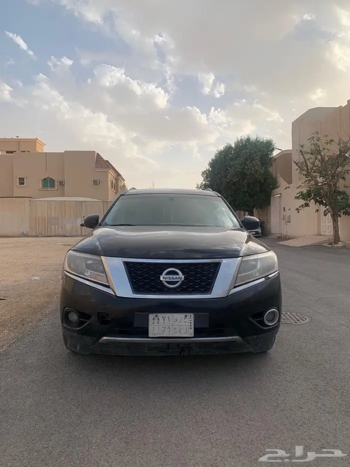 سيارة عائلية نيسان سيارة باثفندر 0