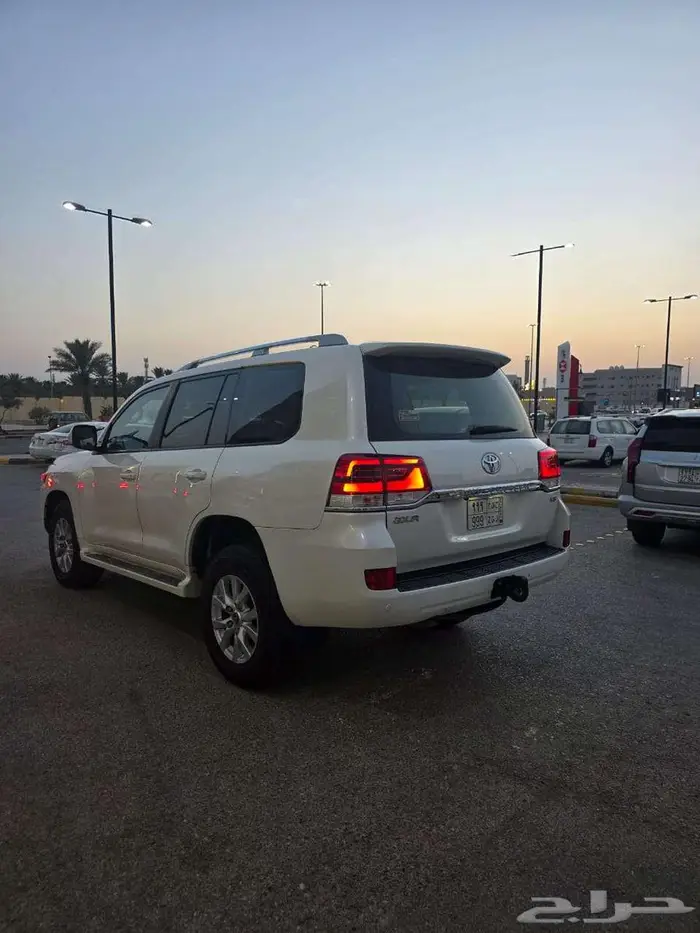 لاندكروزر 2019 ديزل 0