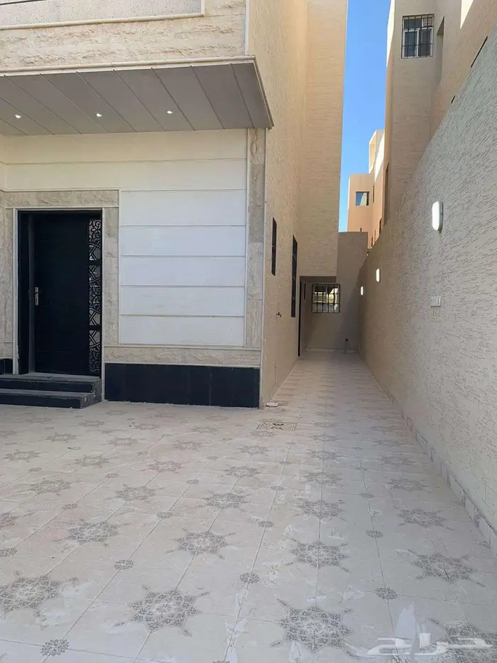 فيلا للبيع حي بدر 2