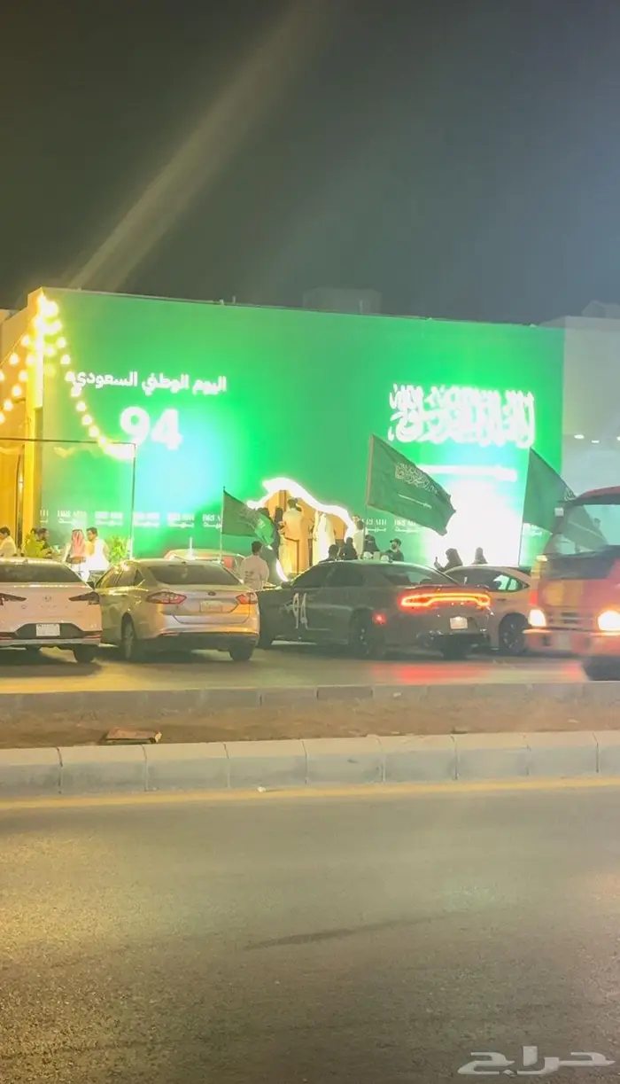 كشاف عاكس اخضر اليوم الوطني 3 كشافات نظيفه 0