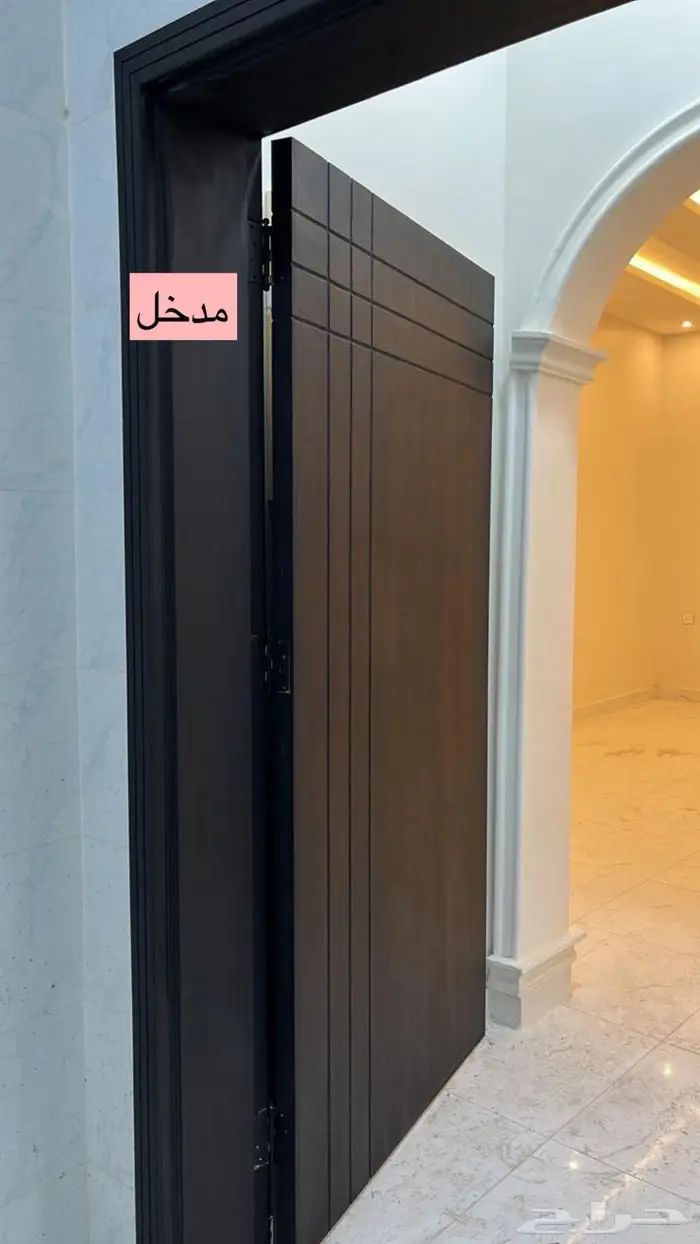 شقة في المروج 0