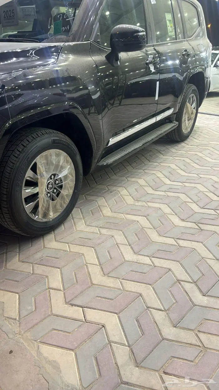 لاند كروزر 2025 0