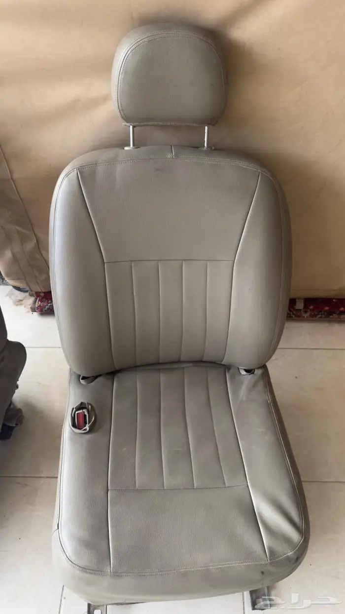 مراتب لينكون تاون كار نظيفه جدا 5