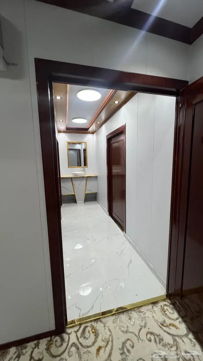 تم البيع كرفانه شرايح حديد 19 متر بالطاقات والمكيفات 18