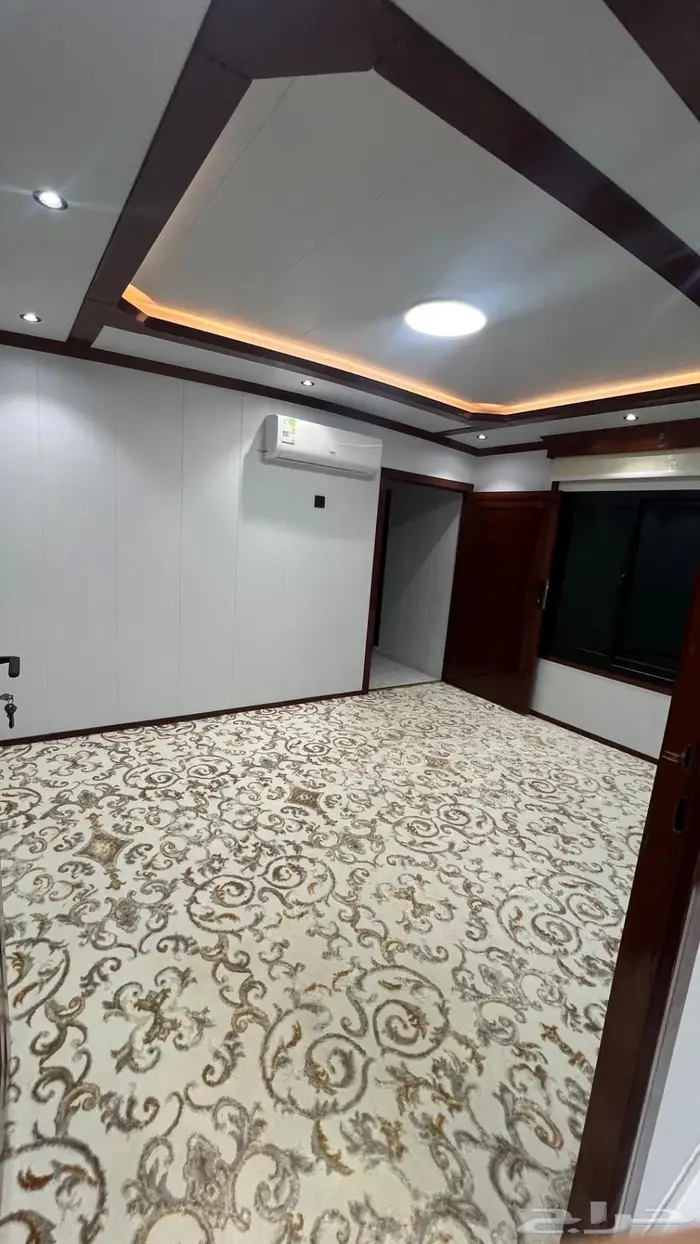 تم البيع كرفانه شرايح حديد 19 متر بالطاقات والمكيفات 14