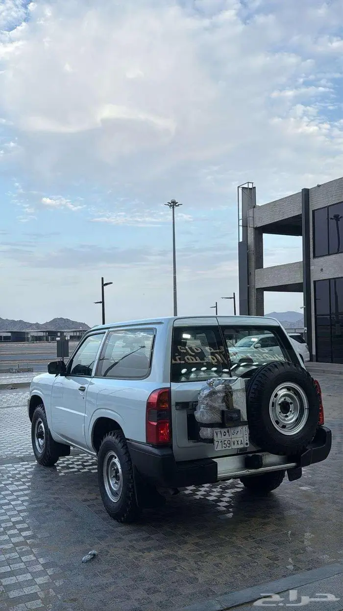 باترول 2009 سلق زجاج كهرب ممشى قليل للبدل 8