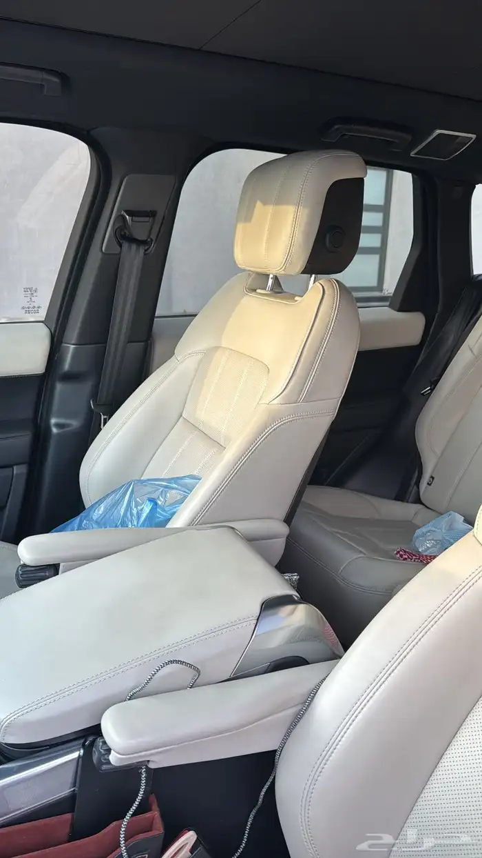 رنج روفر 2020 سبورت بحالة الوكاله 11