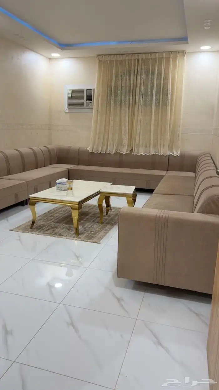 كنب صالة جديد استخدام ثلاث اشهر 0