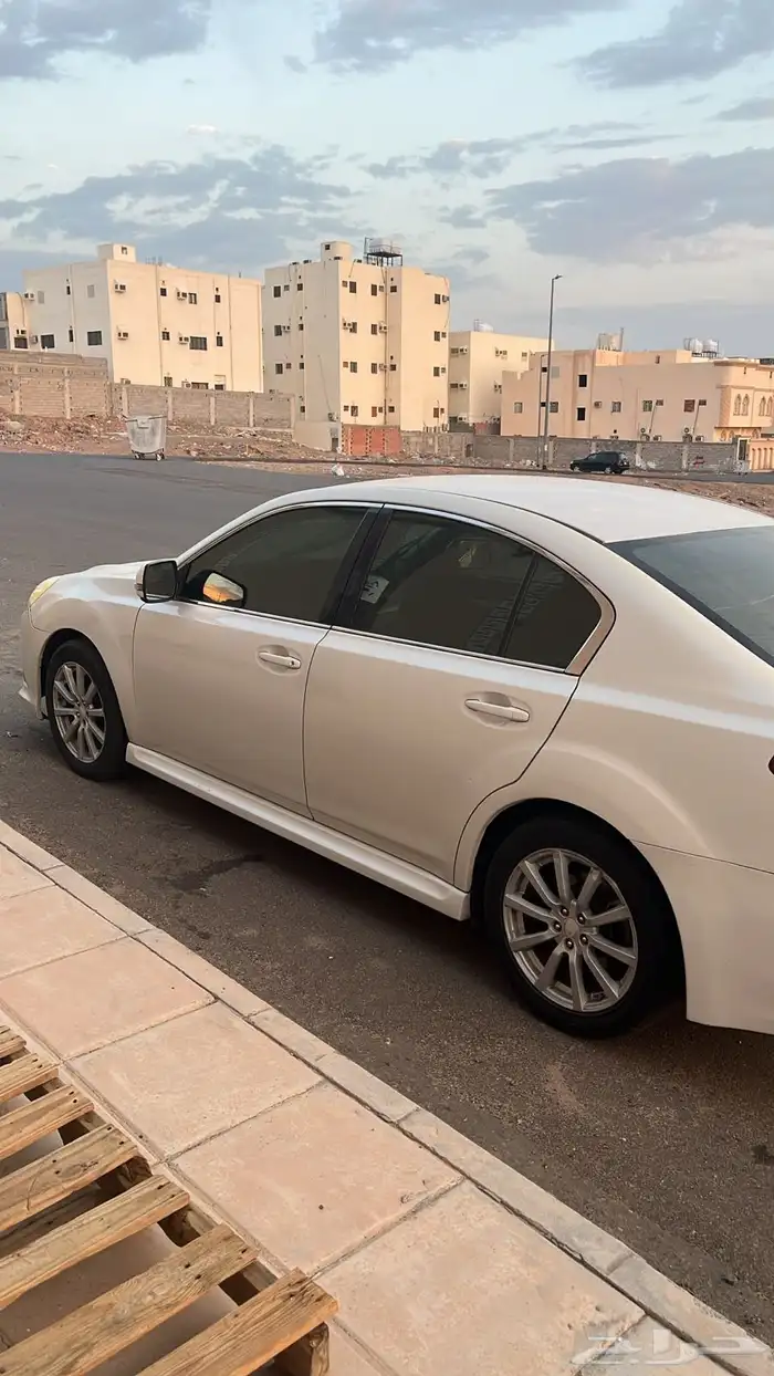 سوبارو ليجاسي 2011 2