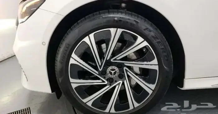 مرسيدس Mercedes Benz E300 2025 9