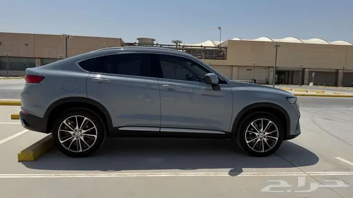 جيلي توجيلا 2023 نص فل 4WD ماشي 60 ألف كم 6