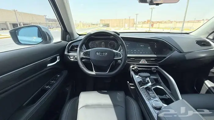 جيلي توجيلا 2023 نص فل 4WD ماشي 60 ألف كم 18