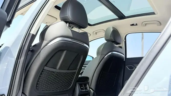 جيلي توجيلا 2023 نص فل 4WD ماشي 60 ألف كم 20