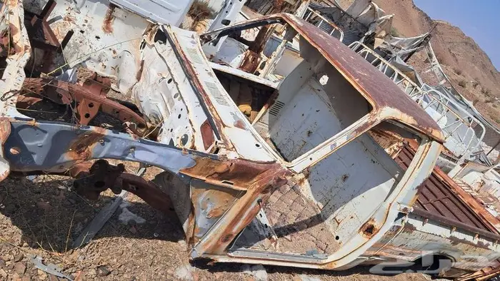 قطع هلكس قديمه تشليح من 83 وتحت 12