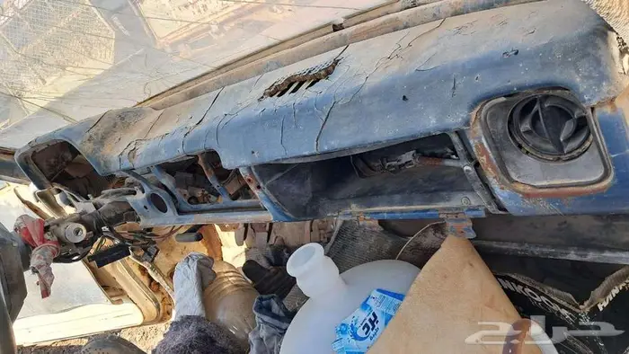 قطع هلكس قديمه تشليح من 83 وتحت 15