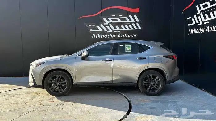 لكزس NX 350 بنزين فئة AA موديل 2025 لدى شركة الخضر 2
