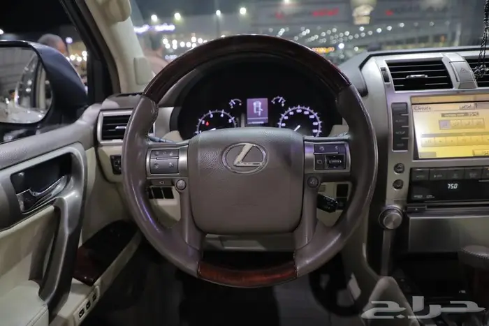 ليكزس GX 460 فل كامل فتحة سقف جلد موديل 2010 17