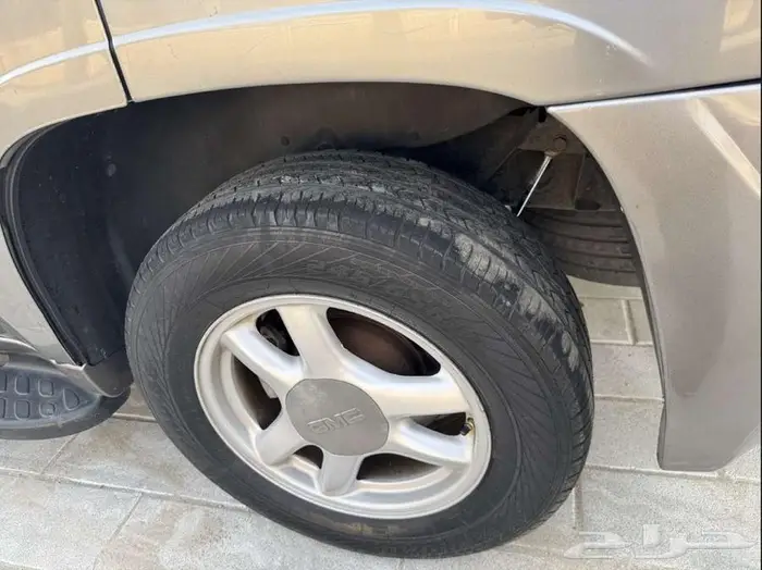 Gmc Envoy  2007  Automatic   Excellent Condition  Al Khobar 4