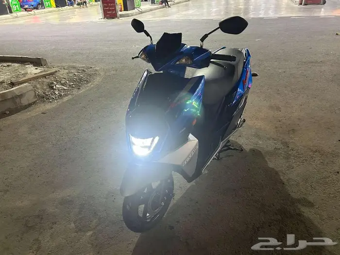 للبيع دباب سوزوكي أفينيس 2024 أزرق ببسي. 3