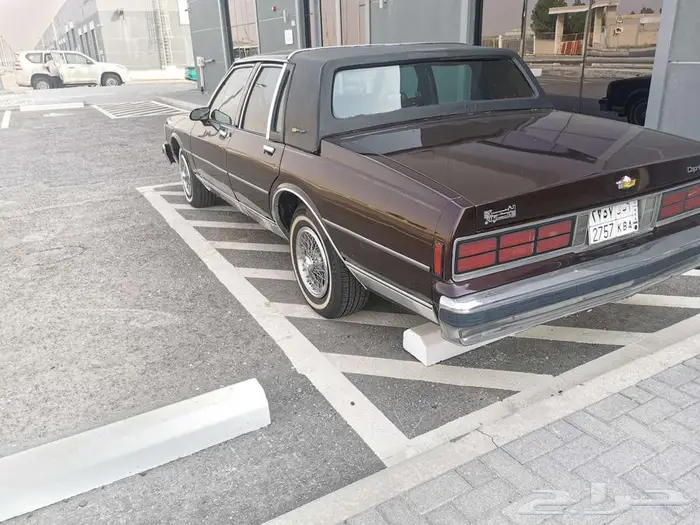 كابريس مديل 1987 LS فل اوبشن احمر عنابي 3