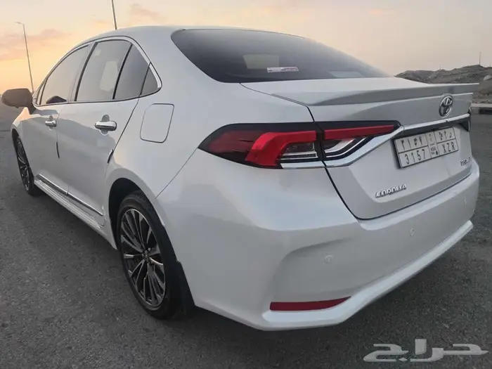 كورولا 2024 فل كامل 2000Cc GLi 2