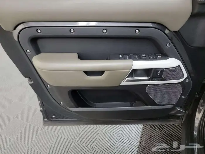 2021 Land Rover Defender 110 X-Dynamic HSE 14