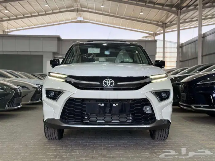 تويوتا اوربان كروزر GLX فل كامل 2025 0
