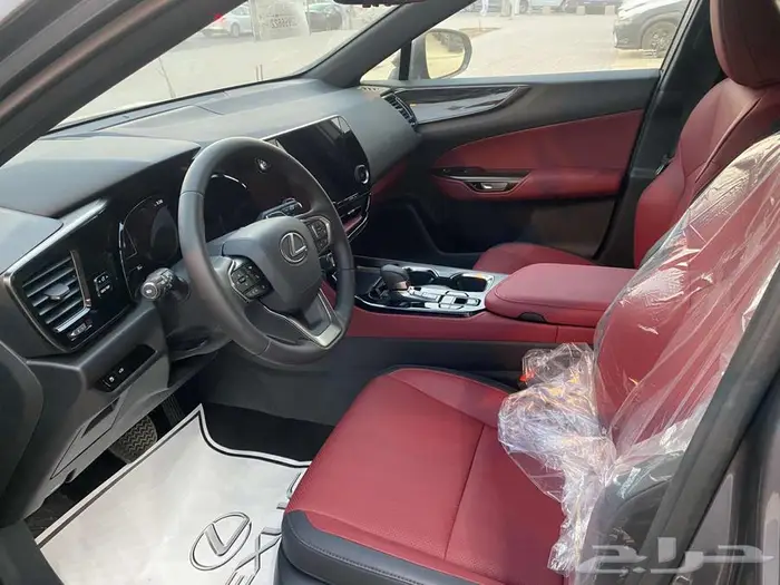 لكزس NX 350h 2025 رمادي داخلي احمر هايبرد 12