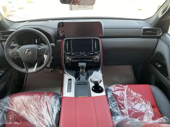لكزس LX600 اف سبورت - سعودي- 2025 ابيض 10