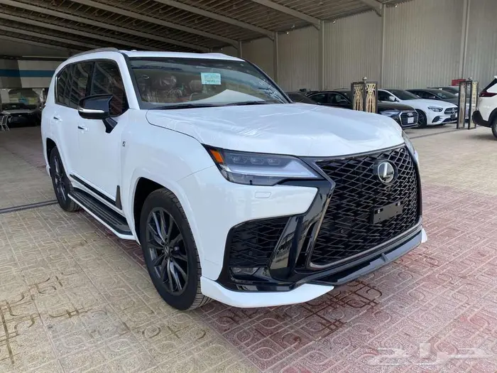 لكزس LX600 اف سبورت - سعودي- 2025 ابيض 2