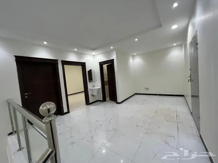 فيلا جديده بالشهر مؤثثه للايجار بحي الحزم 1