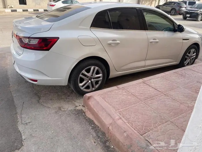 رينو ميغان 7